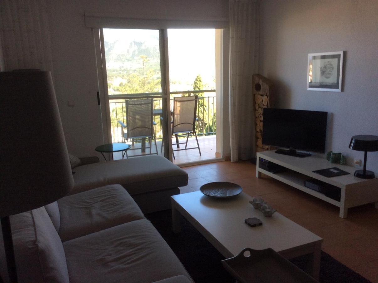 Arabiluk Apartment L'Alfas del Pi Bagian luar foto